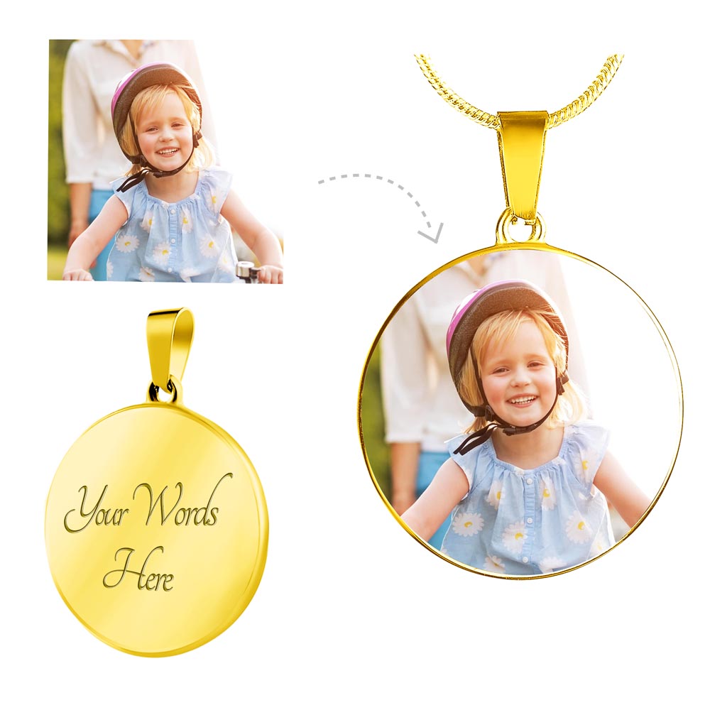 Circle of Love: Personalized Pendant Necklaces to Cherish