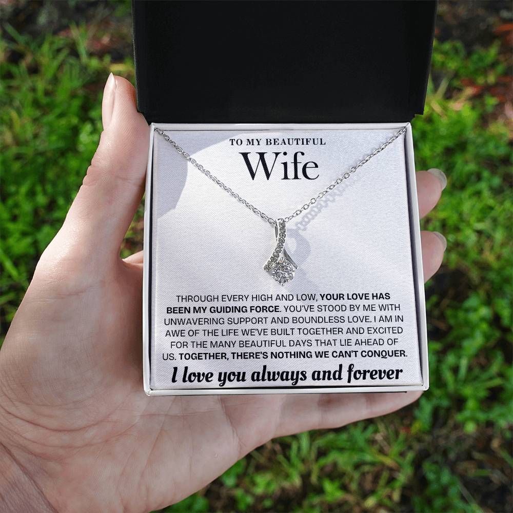 Enchanted Sparkle: The Alluring Beauty Necklace WHT 001