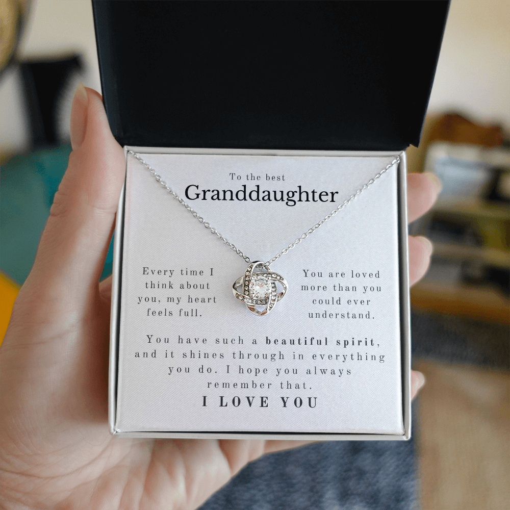 A Spirit That Fills the Heart (A Beautiful and Thoughtful Gift for Granddaughter)