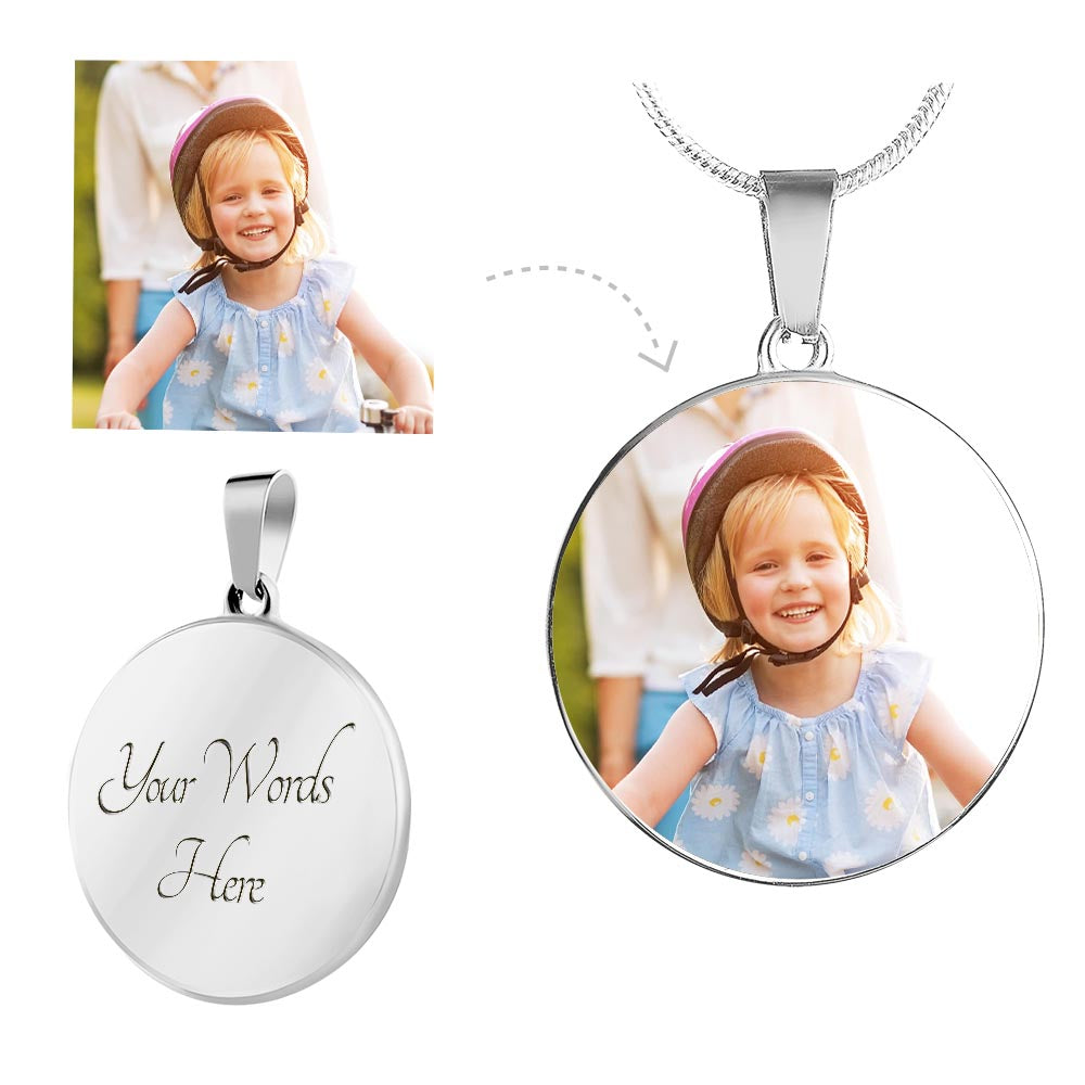 Circle of Love: Personalized Pendant Necklaces to Cherish
